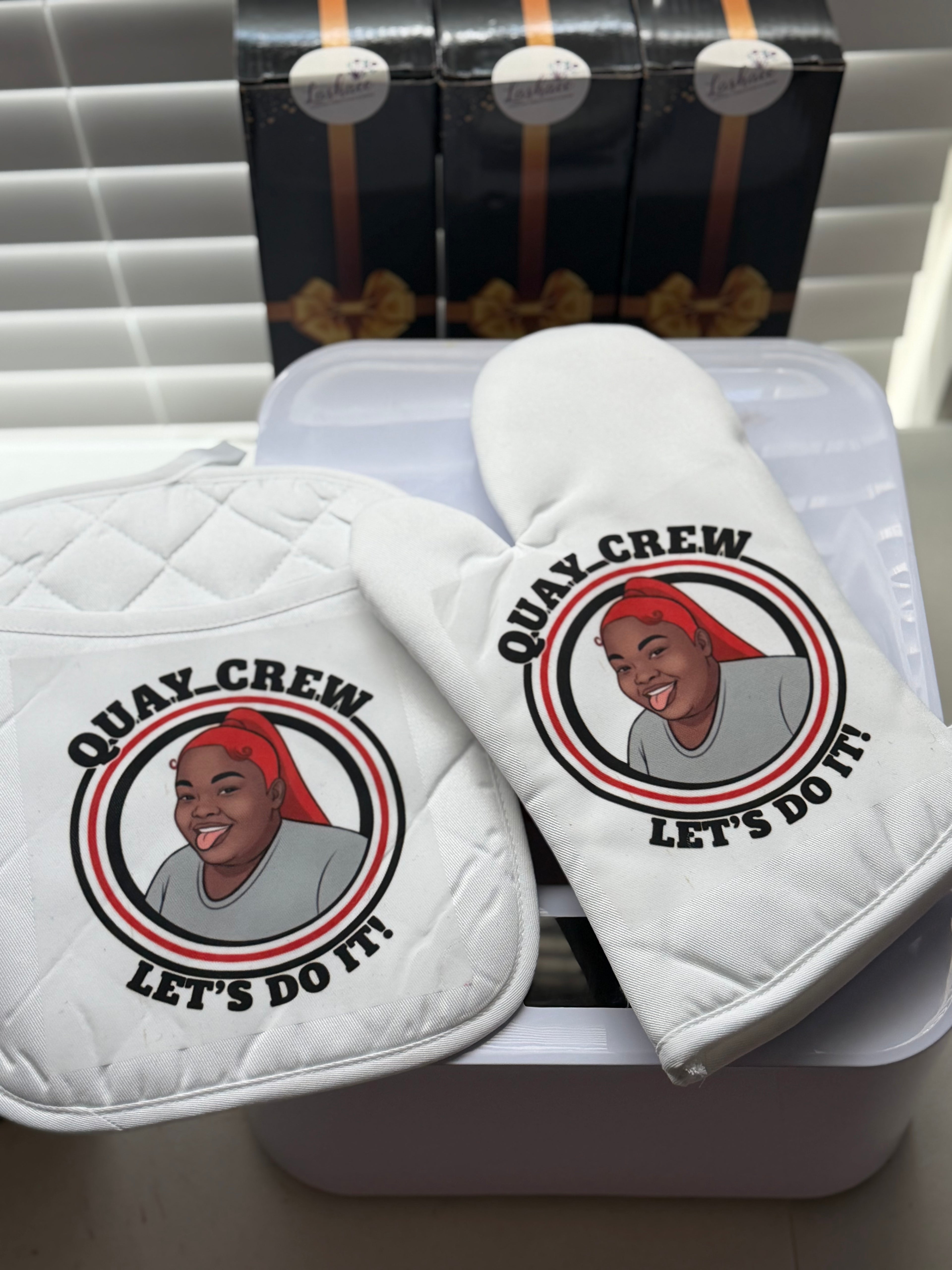 Quay-Crew Kitchen Set – Custom Oven Mitt & Pot Holder Set | Heat Resistant Cooking Essentials